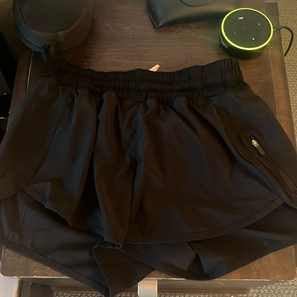 Lululemon hotty hot high rise lined short